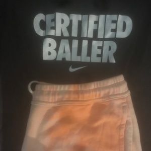 Women Nike fit sizes medium